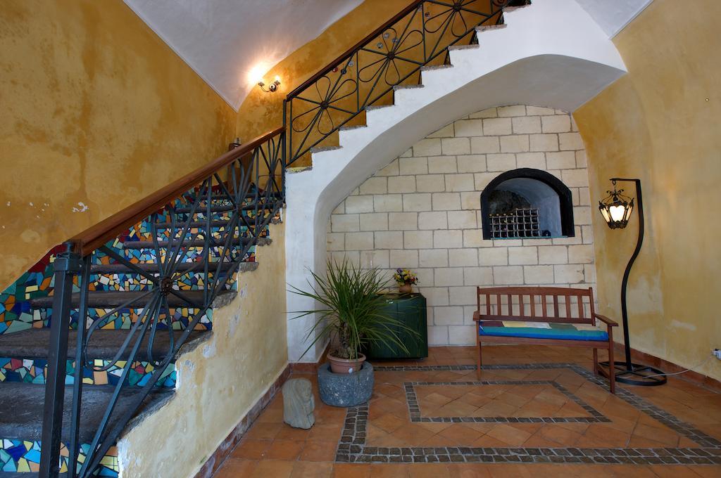 Bed and Breakfast La Casa Di Donn'Amelia à Molina  Extérieur photo